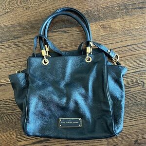 GENTLY USED MARC JACOBS BLK LEATHER BAG